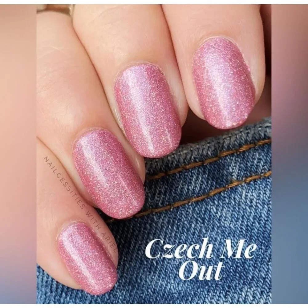 Czech Me Out  Color Street Pink Party Nail Strips/Czech Me Out
